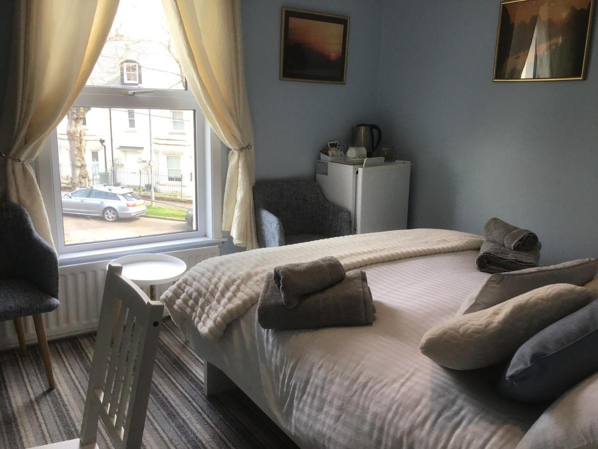 Torwood House Bed & Breakfast เพนแซนซ์ ภายนอก รูปภาพ